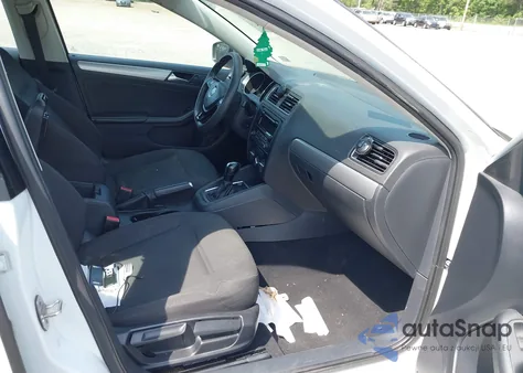 2015 Volkswagen Jetta 1.8T Se z USA, uszkodzony, nr VIN 3VWD17AJ0FM335969